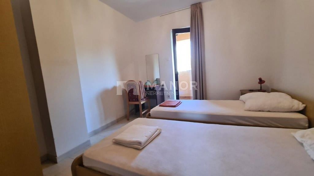 LUSSINO – Casa indipendente con 3 appartamenti, 309 m²