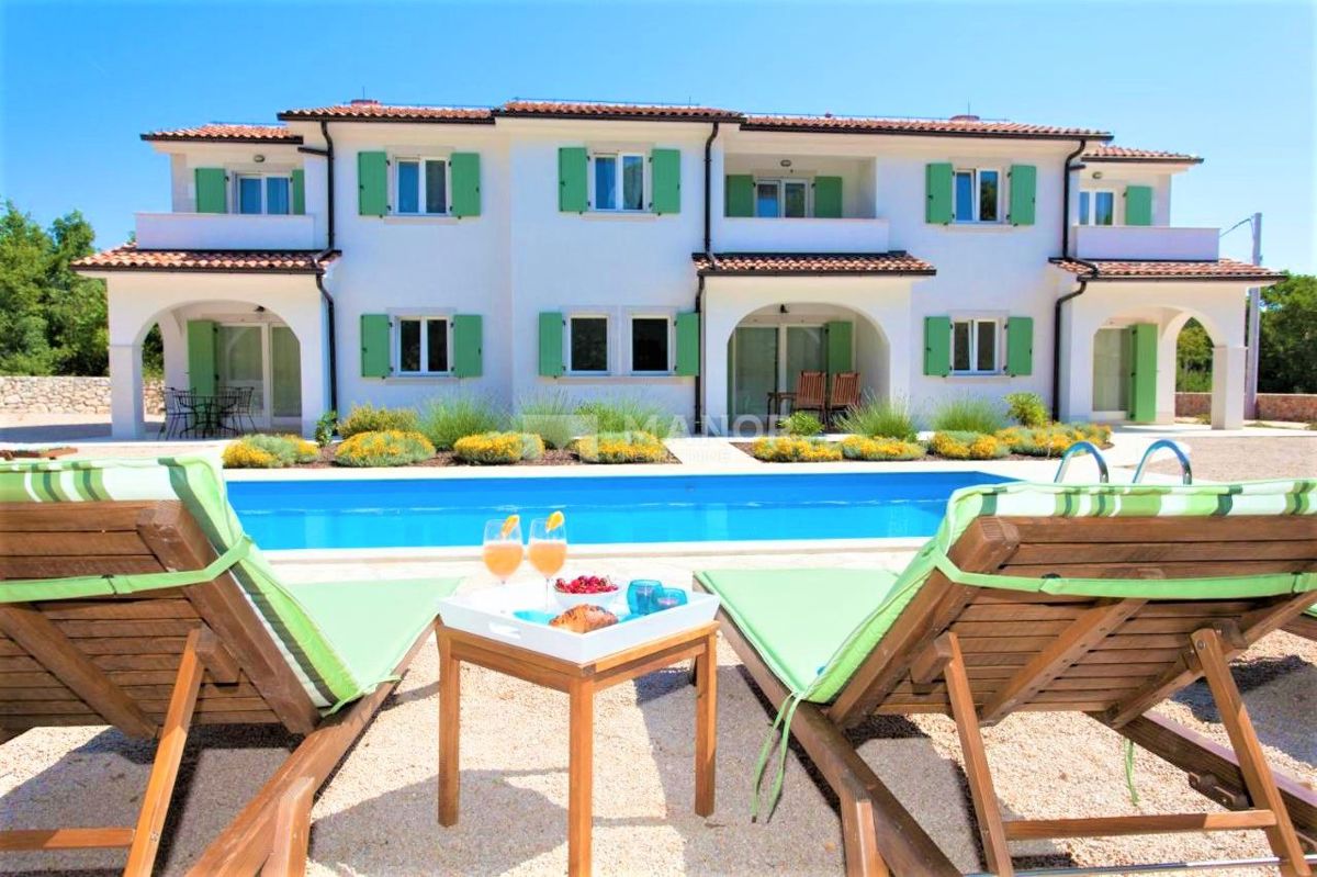 Casa Dobrinj, 255m2