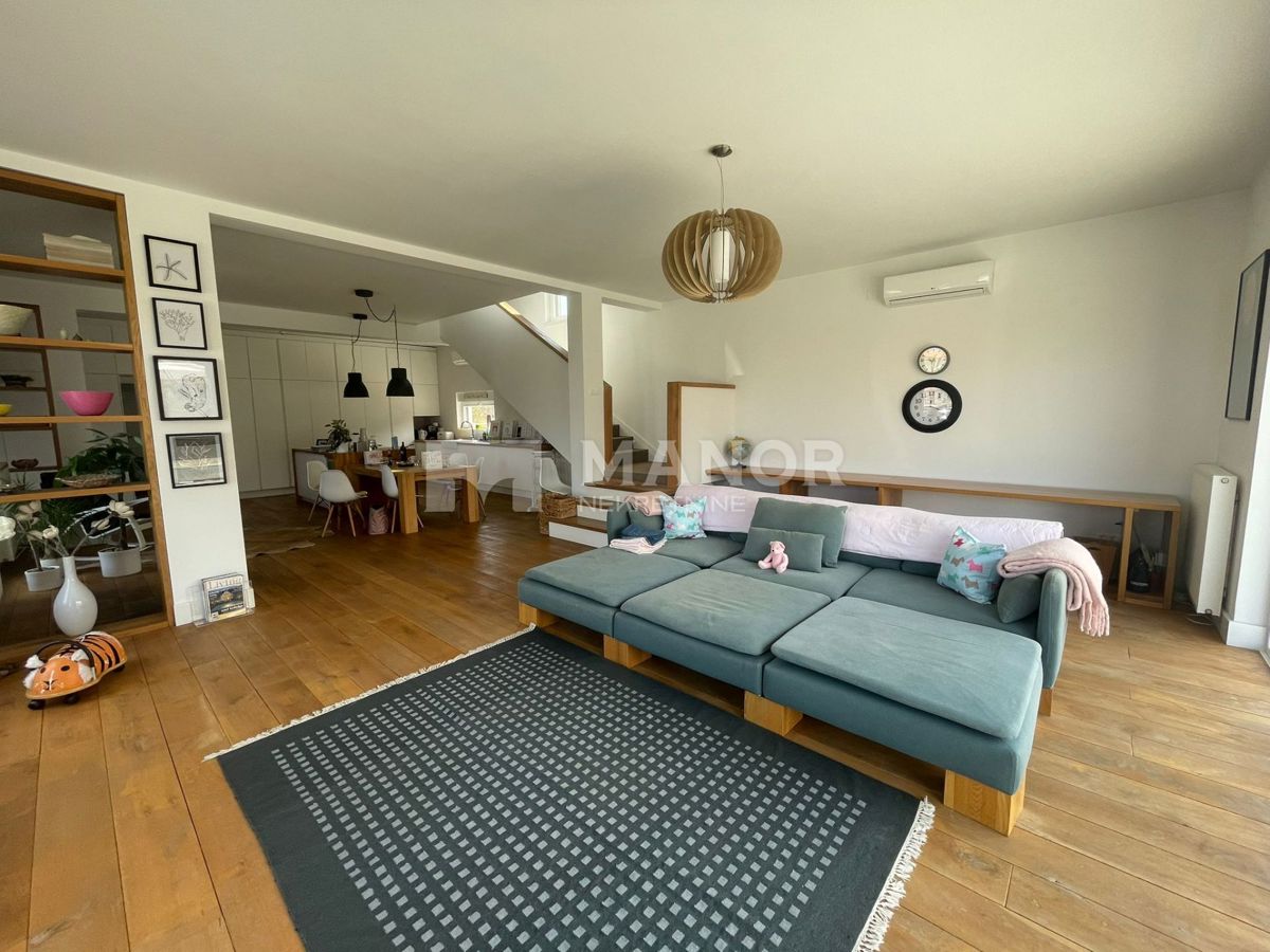 Casa Dobrinj, 222m2