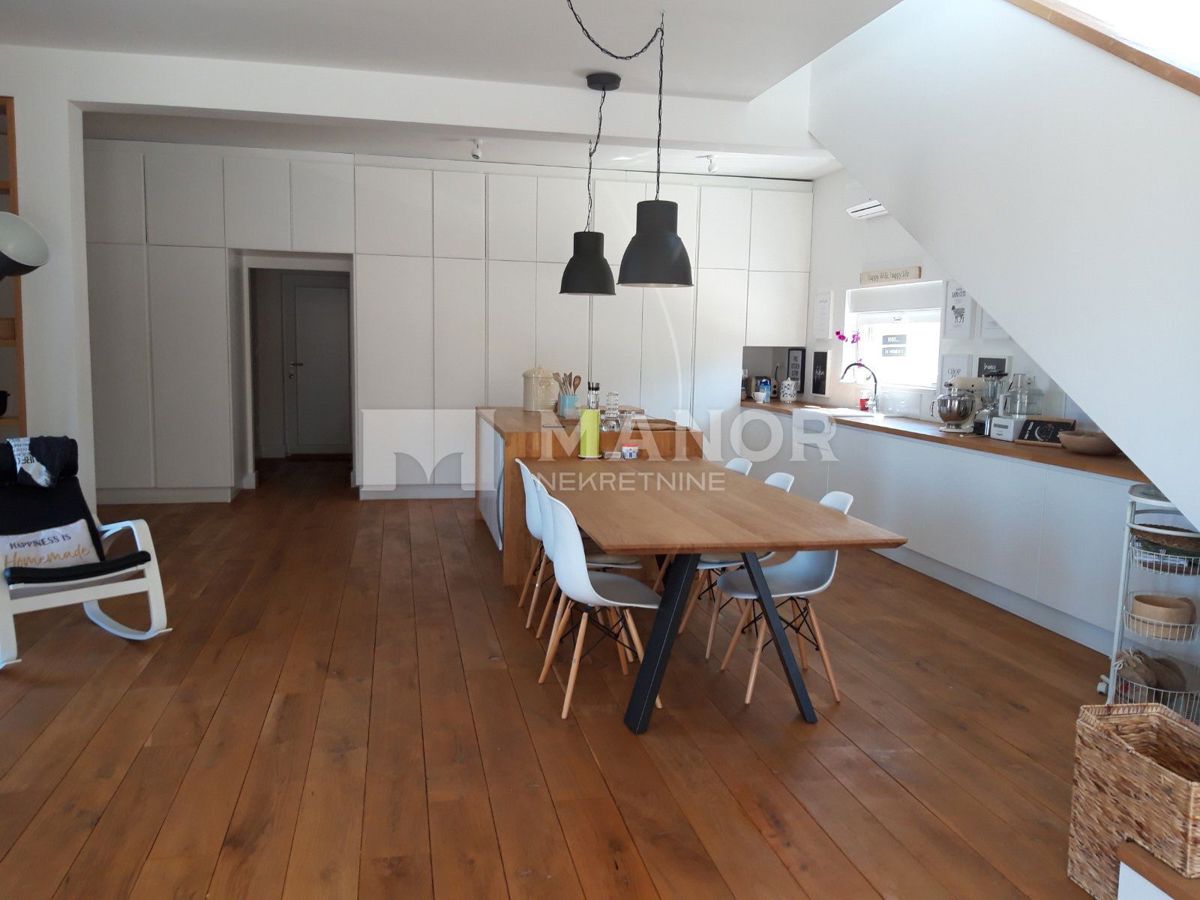 Casa Dobrinj, 222m2