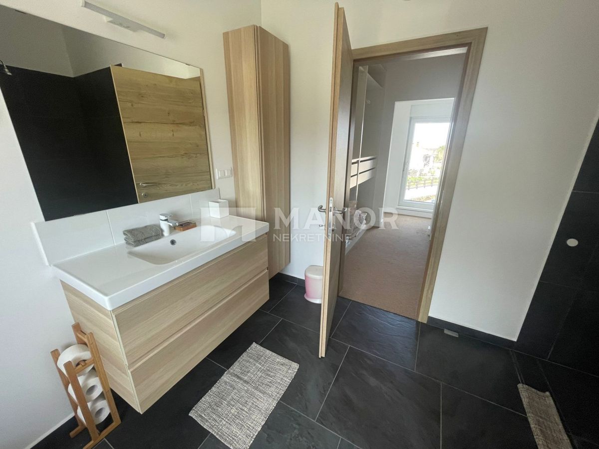 Casa Dobrinj, 222m2
