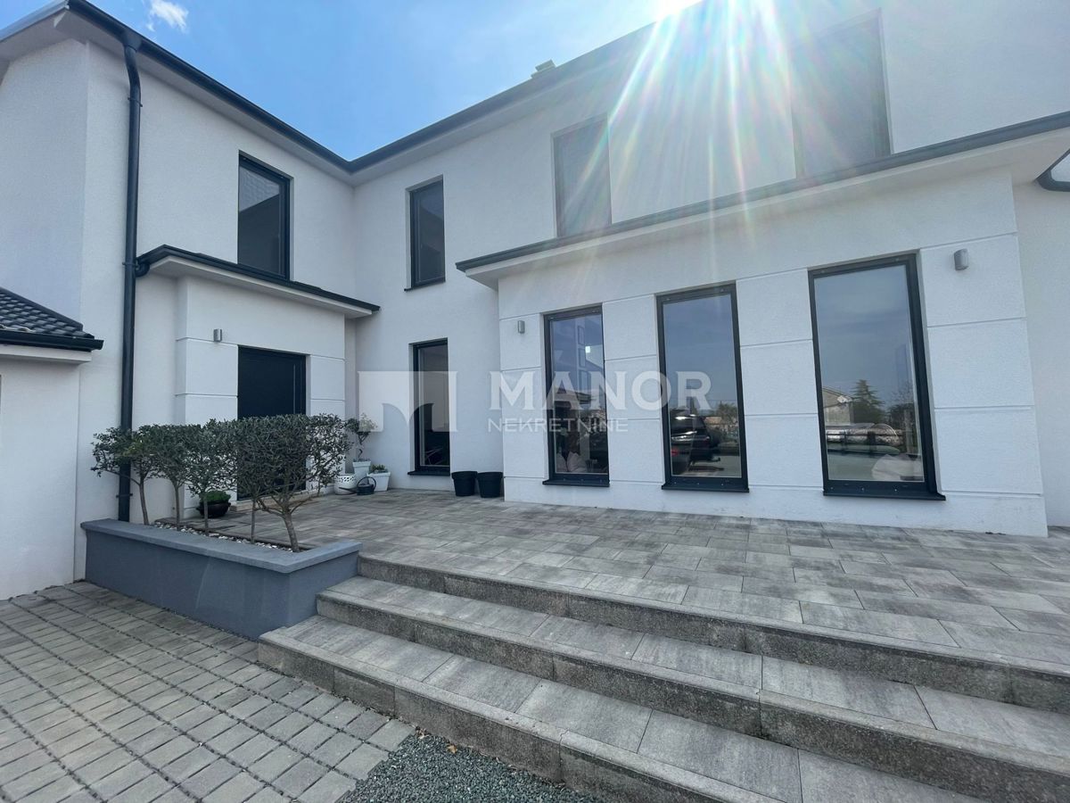 Casa Dobrinj, 222m2