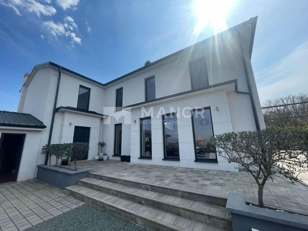 Casa Dobrinj, 222m2