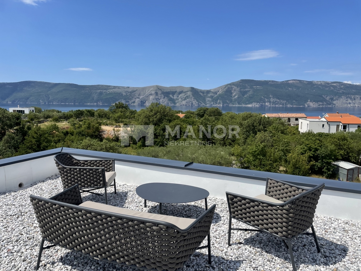 ISOLA DI KRK - Nuova costruzione! Casa bifamiliare con piscina e vista