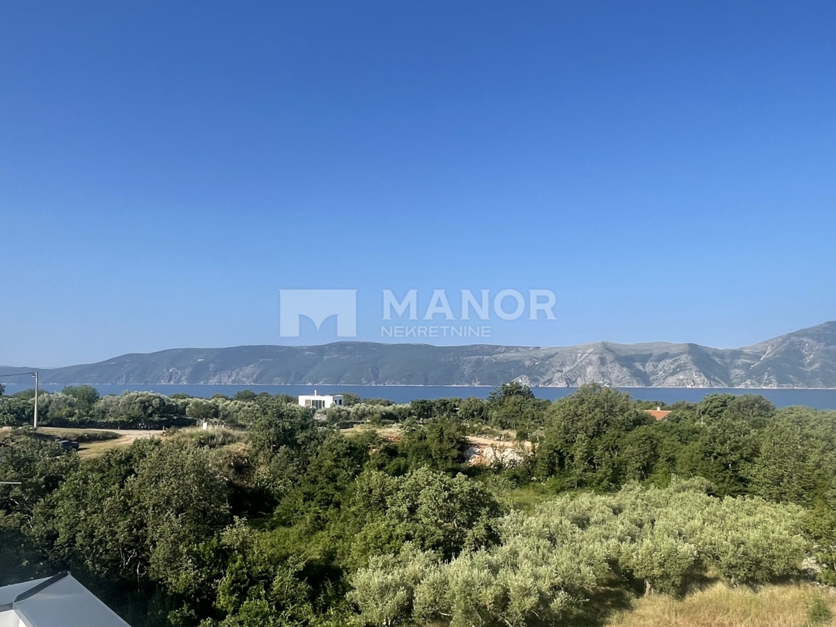 ISOLA DI KRK - Nuova costruzione! Casa bifamiliare con piscina e vista