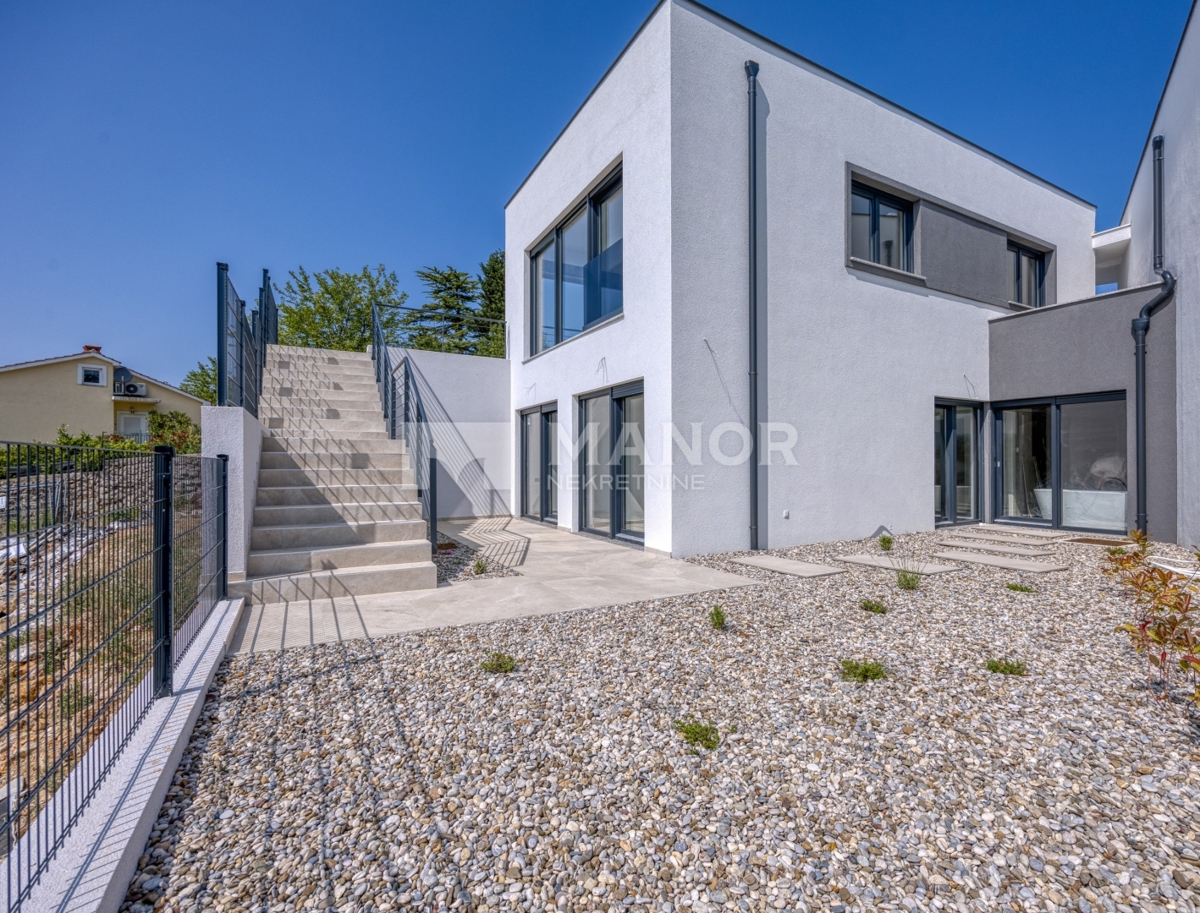 ISOLA DI KRK - Nuova costruzione! Casa bifamiliare con piscina e vista
