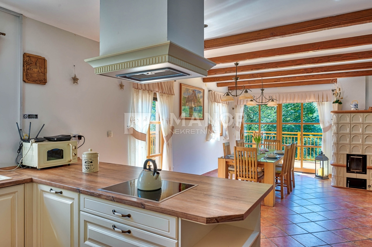 Casa Brod na Kupi, Delnice, 300m2