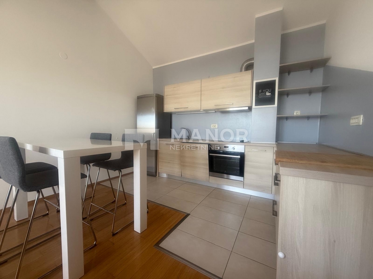 Appartamento Pobri, Opatija - Okolica, 77m2