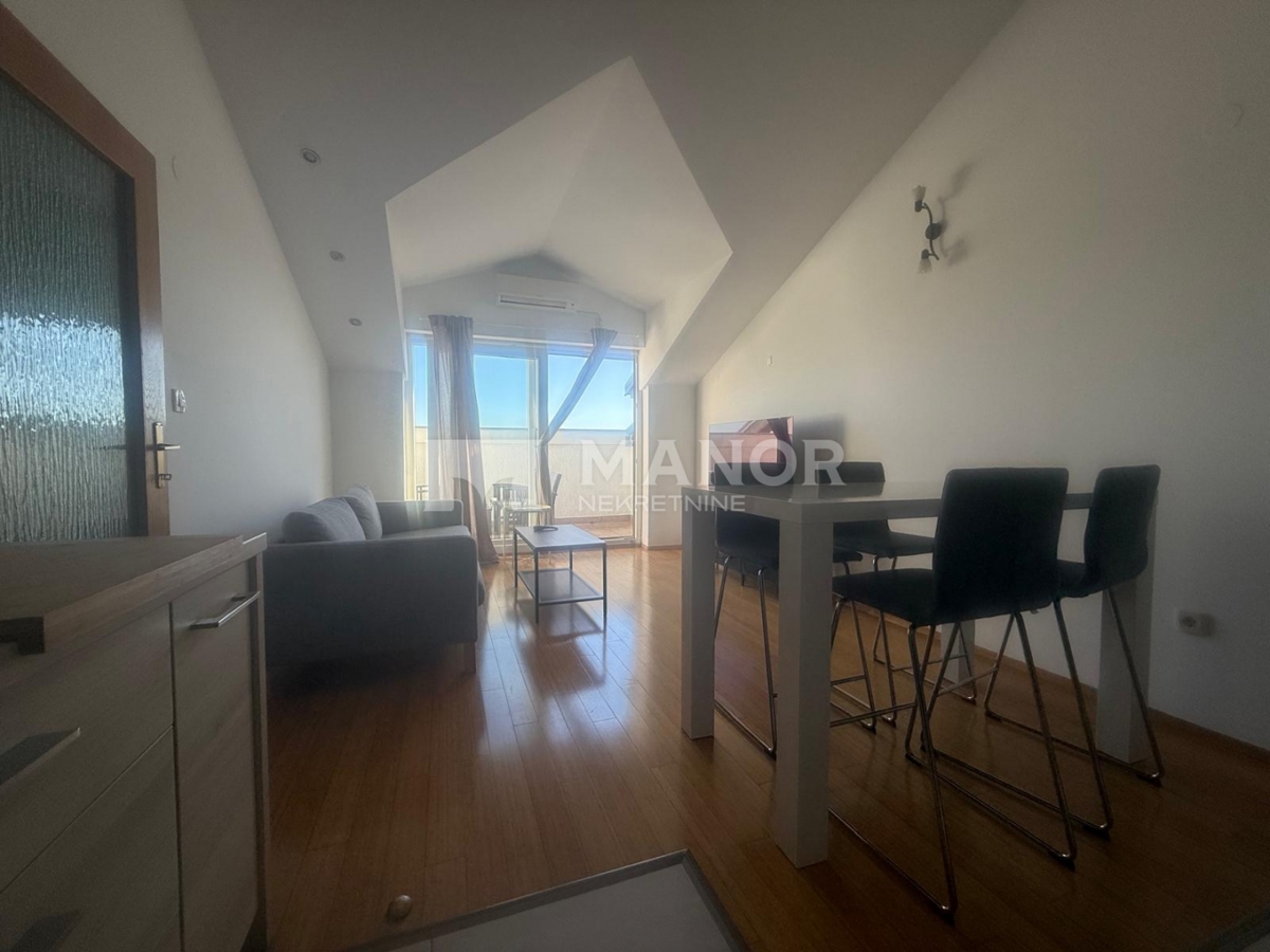 Appartamento Pobri, Opatija - Okolica, 77m2