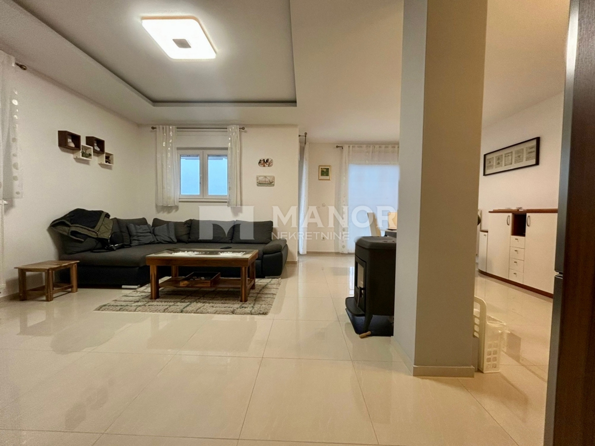 Appartamento Čavle, 73m2