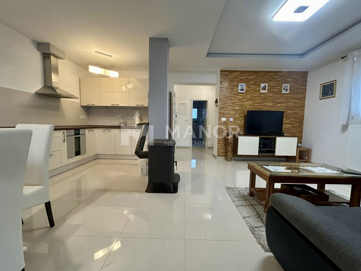 Appartamento Čavle, 73m2