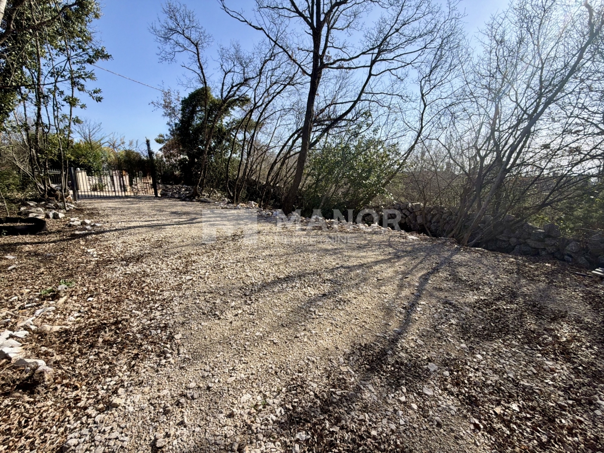 Kras, Dobrinj, 770m2