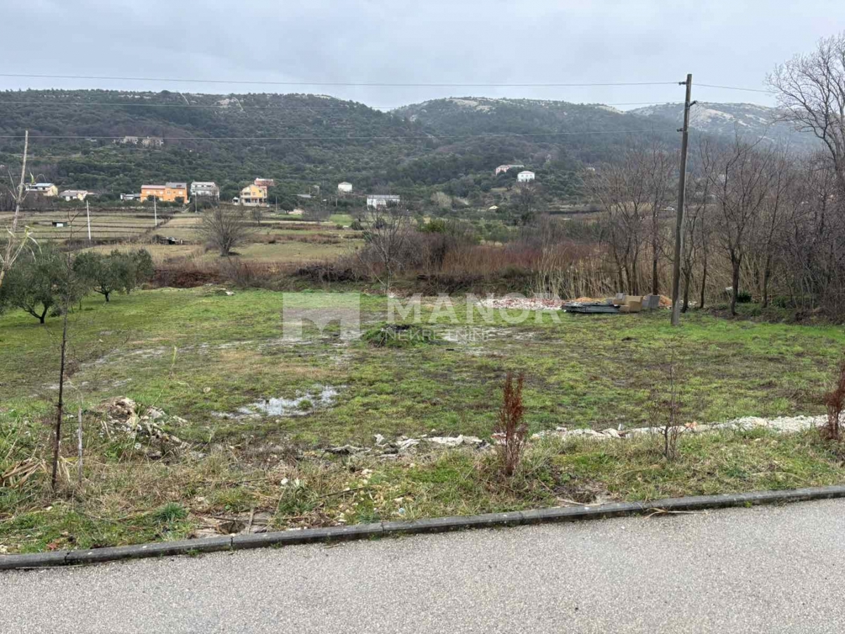 Mundanije, Rab, 1.713m2
