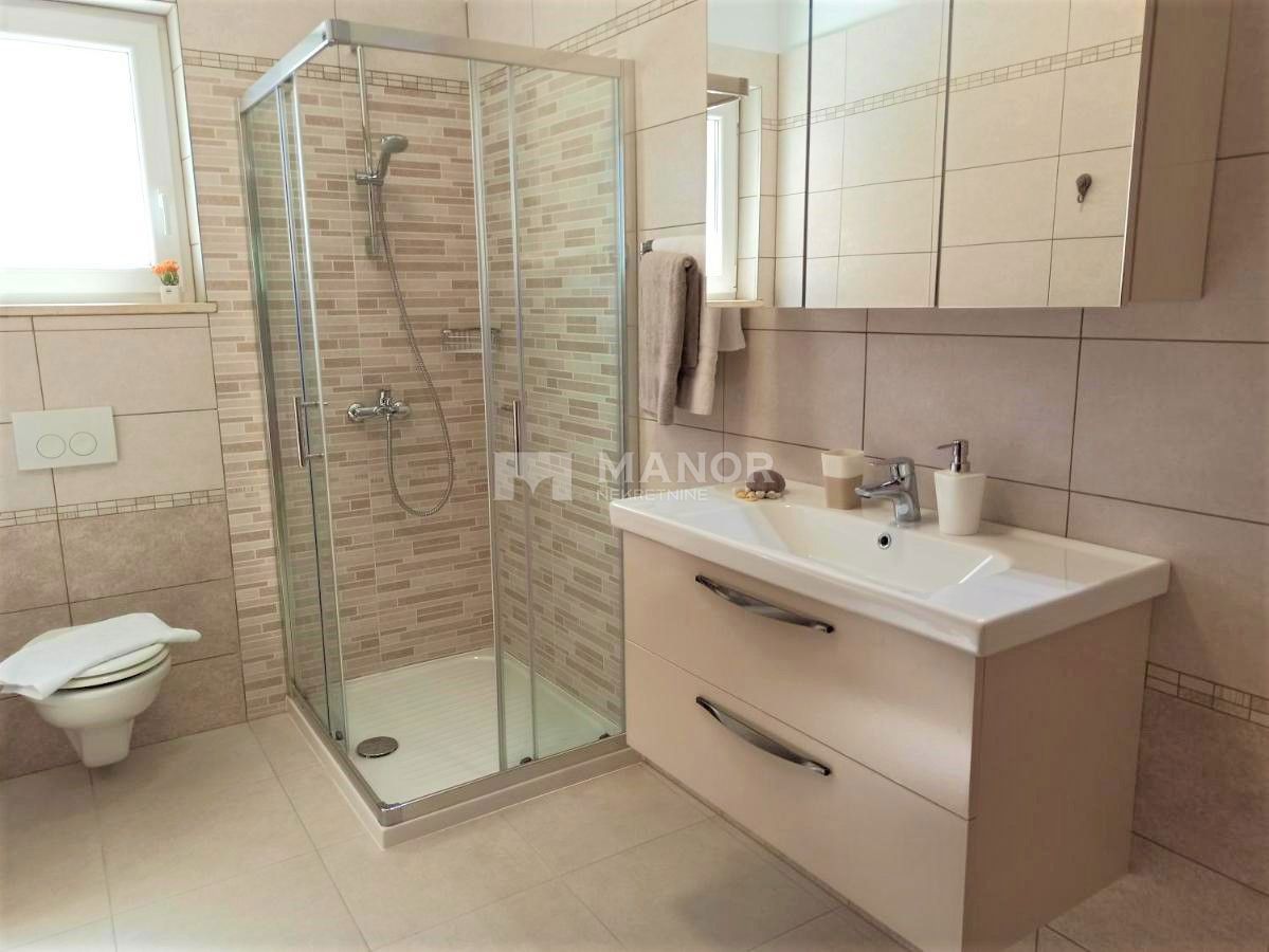 Casa Malinska, Malinska-Dubašnica, 620m2
