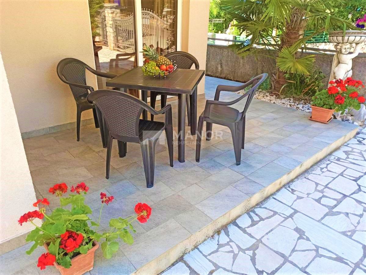 Casa Malinska, Malinska-Dubašnica, 620m2