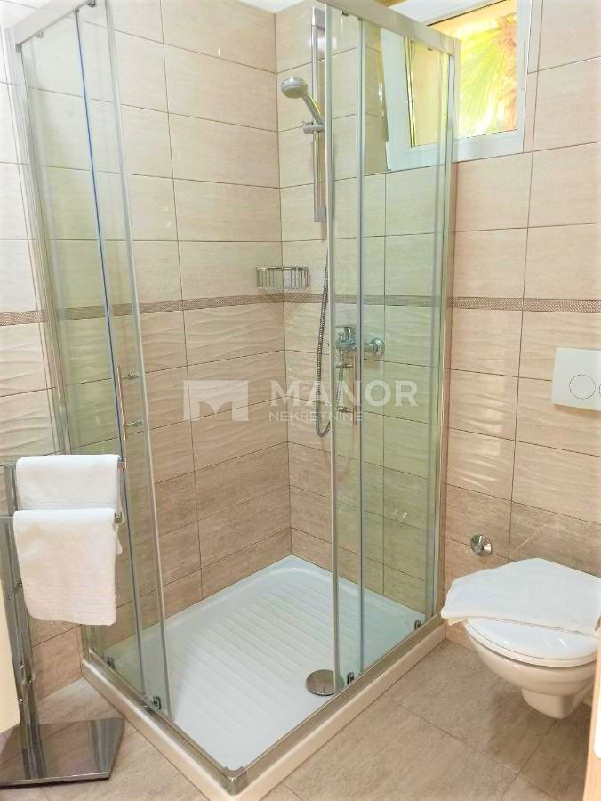 Casa Malinska, Malinska-Dubašnica, 620m2