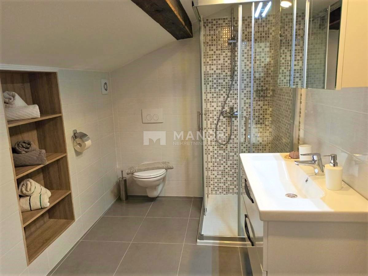 Casa Malinska, Malinska-Dubašnica, 620m2