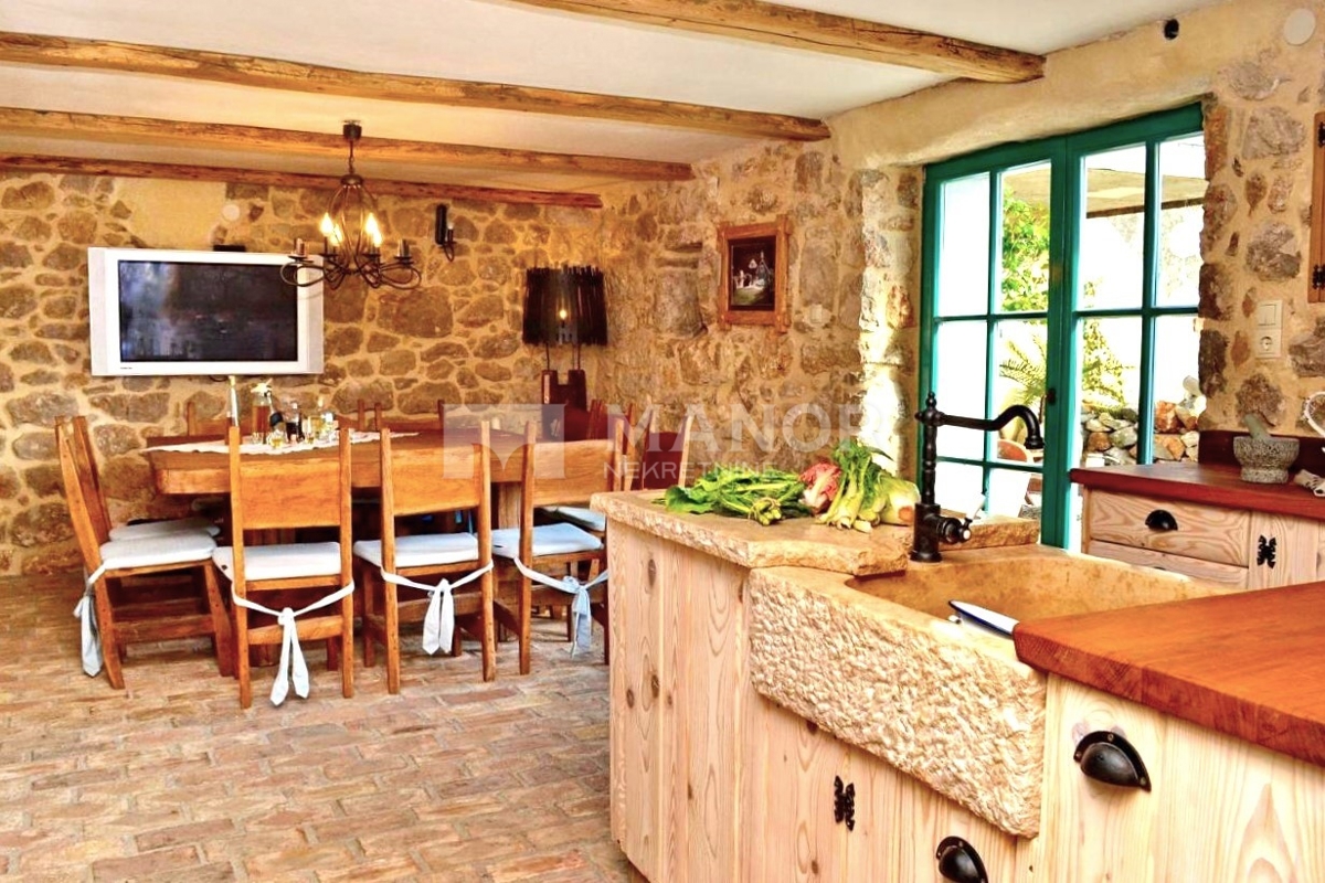 Casa Malinska, Malinska-Dubašnica, 155m2