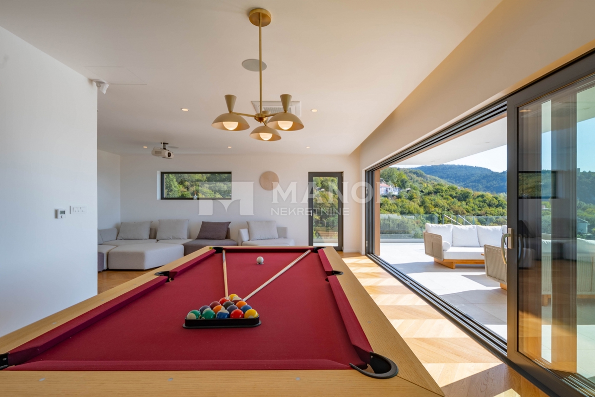 HRELJIN – Villa moderna con vista mare