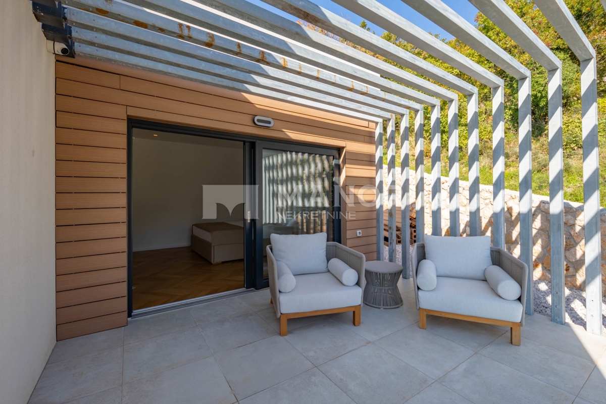HRELJIN – Villa moderna con vista mare