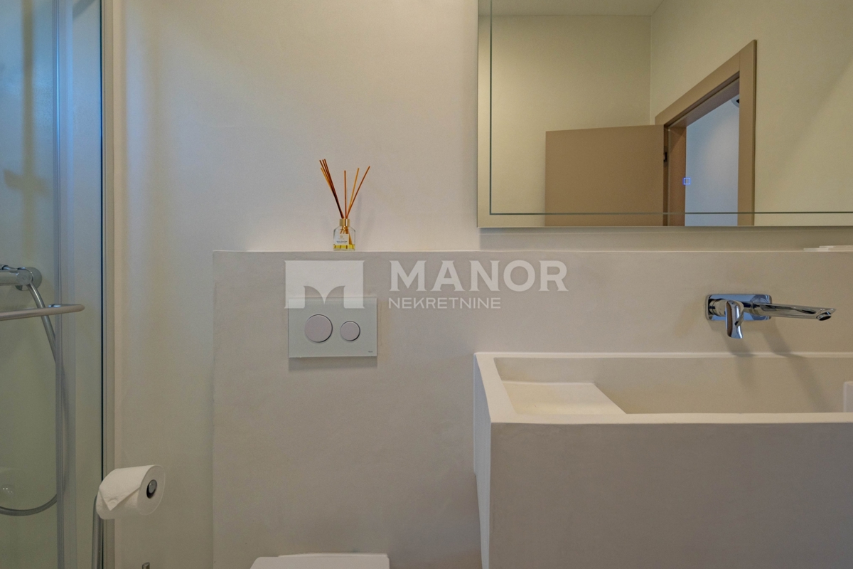 HRELJIN – Villa moderna con vista mare