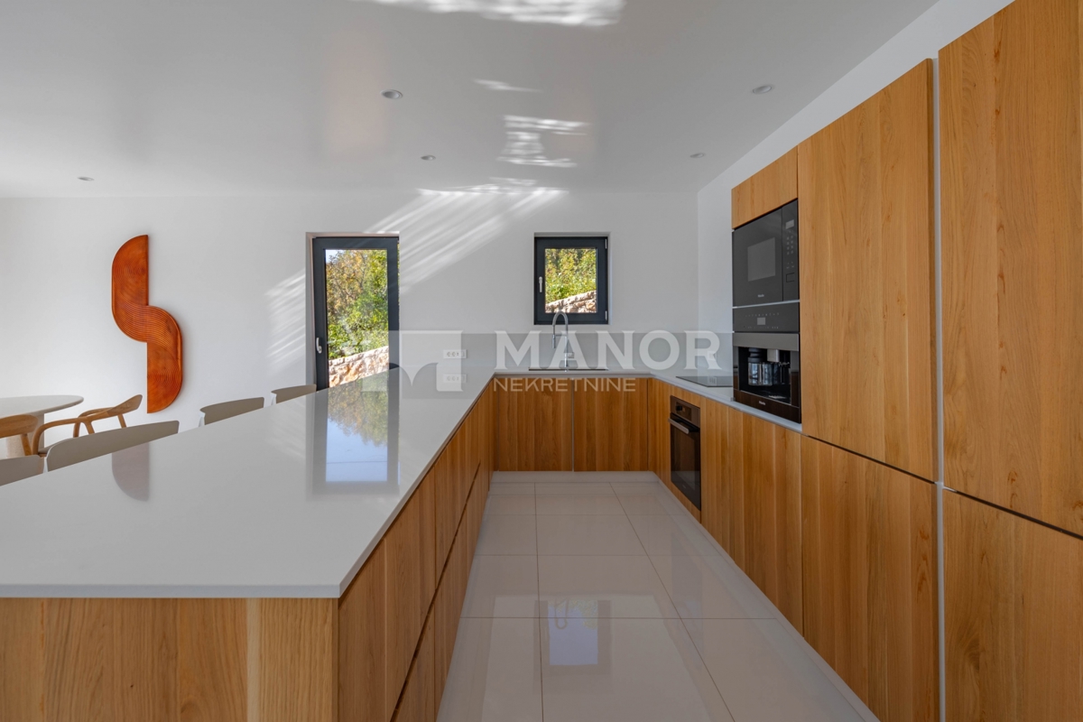 HRELJIN – Villa moderna con vista mare