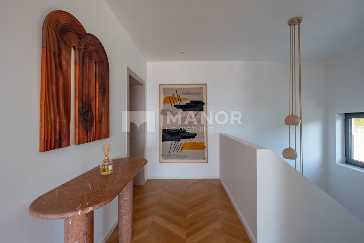 HRELJIN – Villa moderna con vista mare