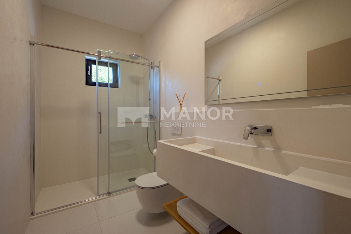 HRELJIN – Villa moderna con vista mare