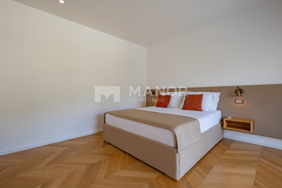 HRELJIN – Villa moderna con vista mare