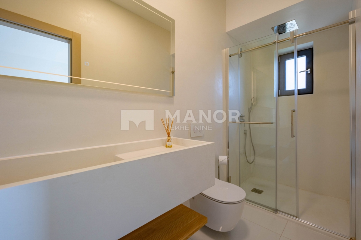 HRELJIN – Villa moderna con vista mare