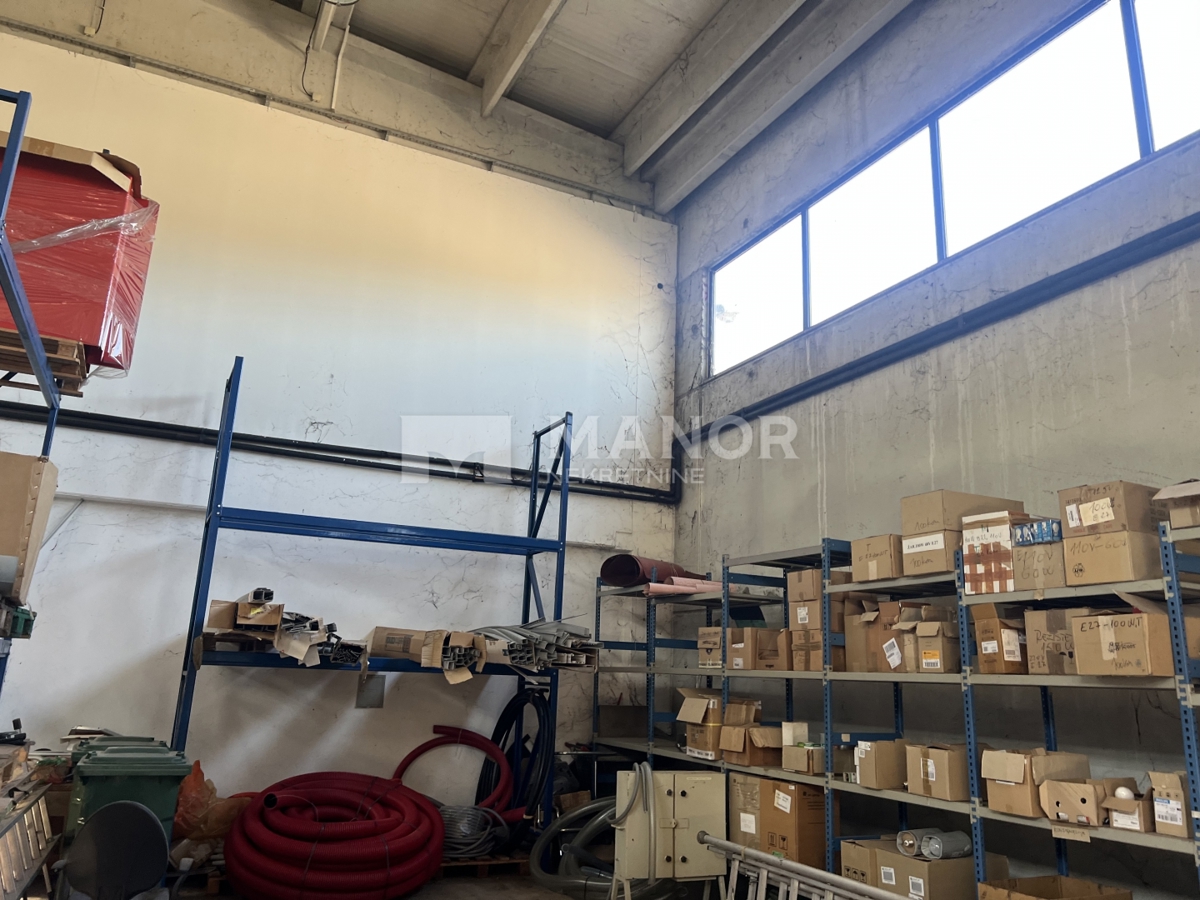 Commerciale Dražice, Jelenje, 430m2