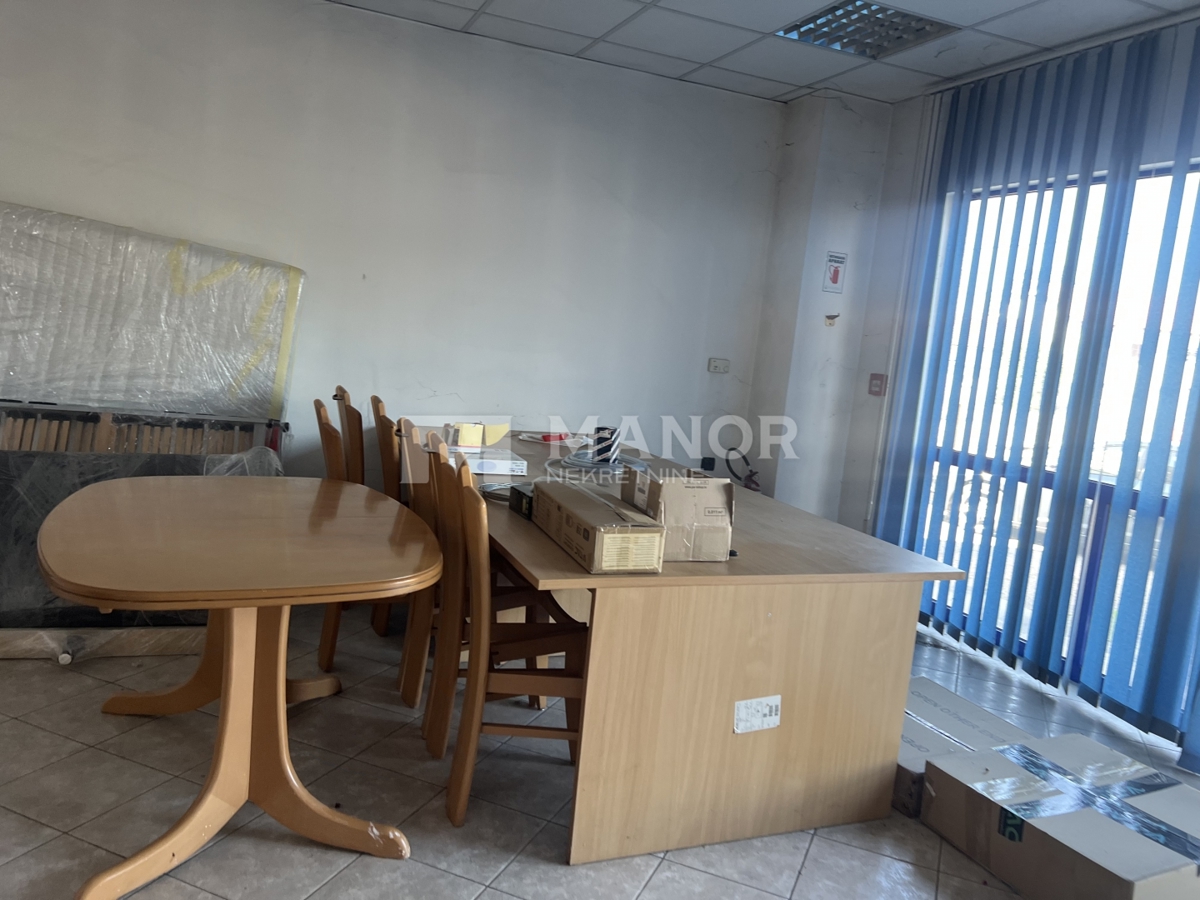 Commerciale Dražice, Jelenje, 430m2