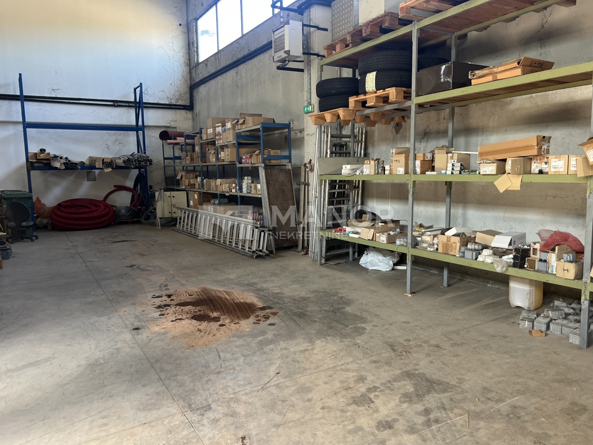 Commerciale Dražice, Jelenje, 430m2