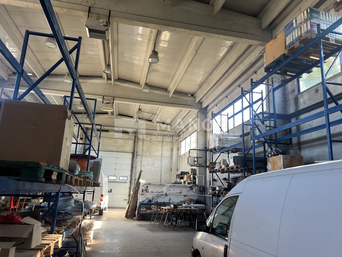 Commerciale Dražice, Jelenje, 430m2