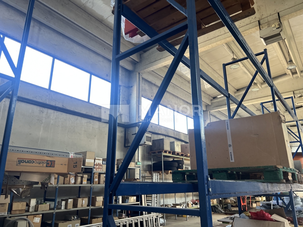 Commerciale Dražice, Jelenje, 430m2