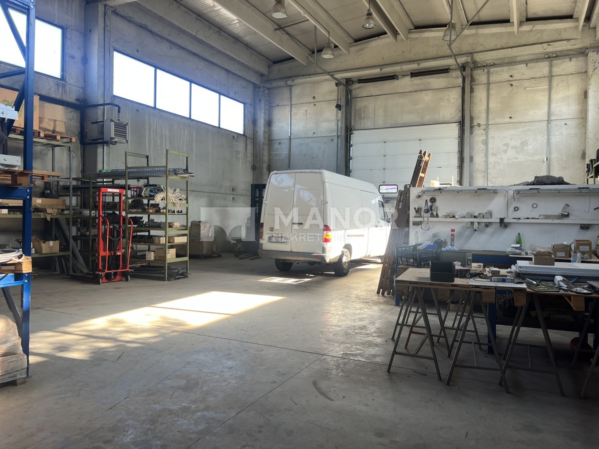 Commerciale Dražice, Jelenje, 430m2
