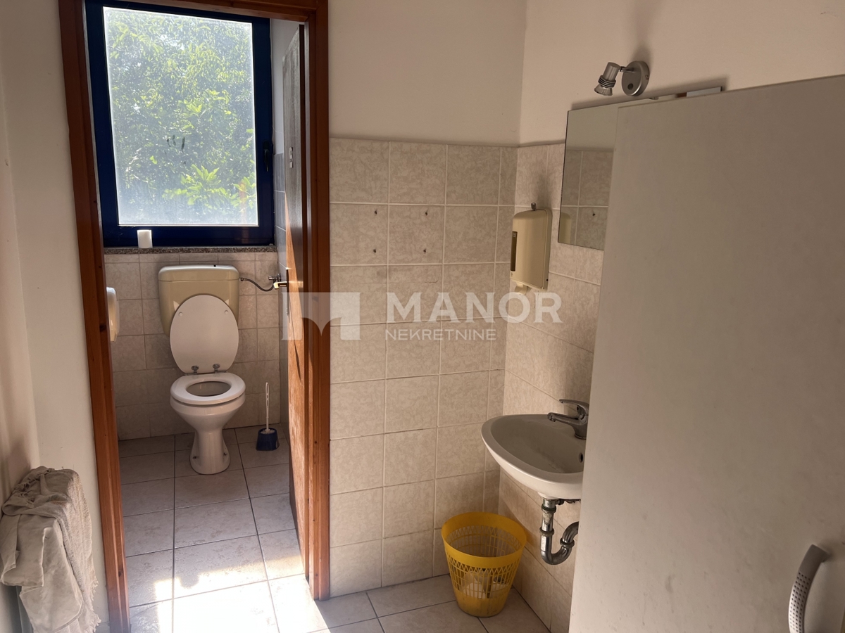 Commerciale Dražice, Jelenje, 430m2