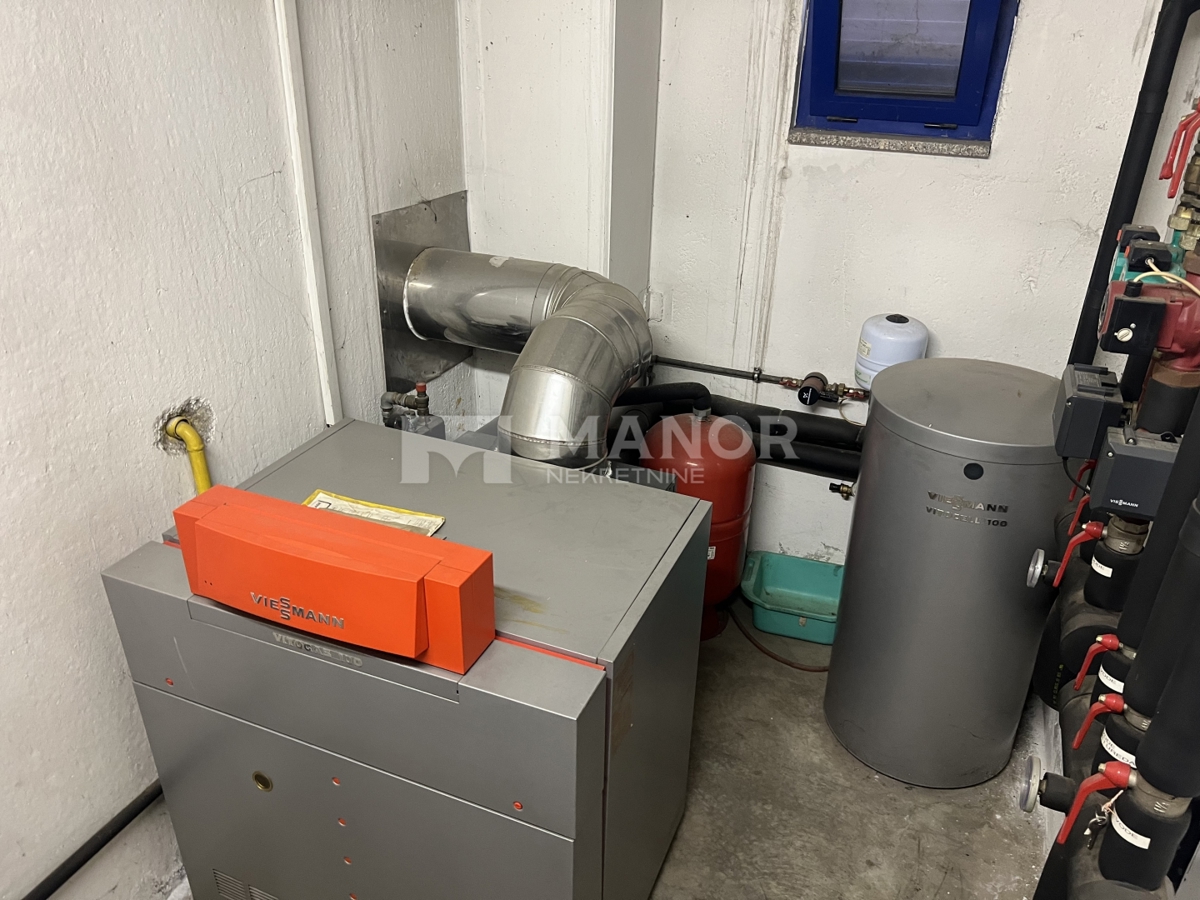 Commerciale Dražice, Jelenje, 430m2