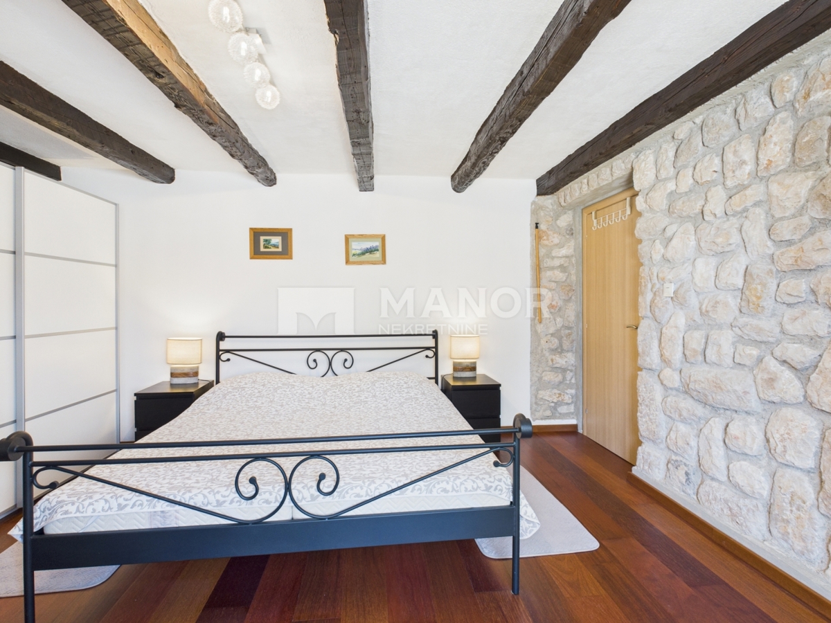 ISOLA DI KRK, KRAS – Bellissima casa in pietra ristrutturata