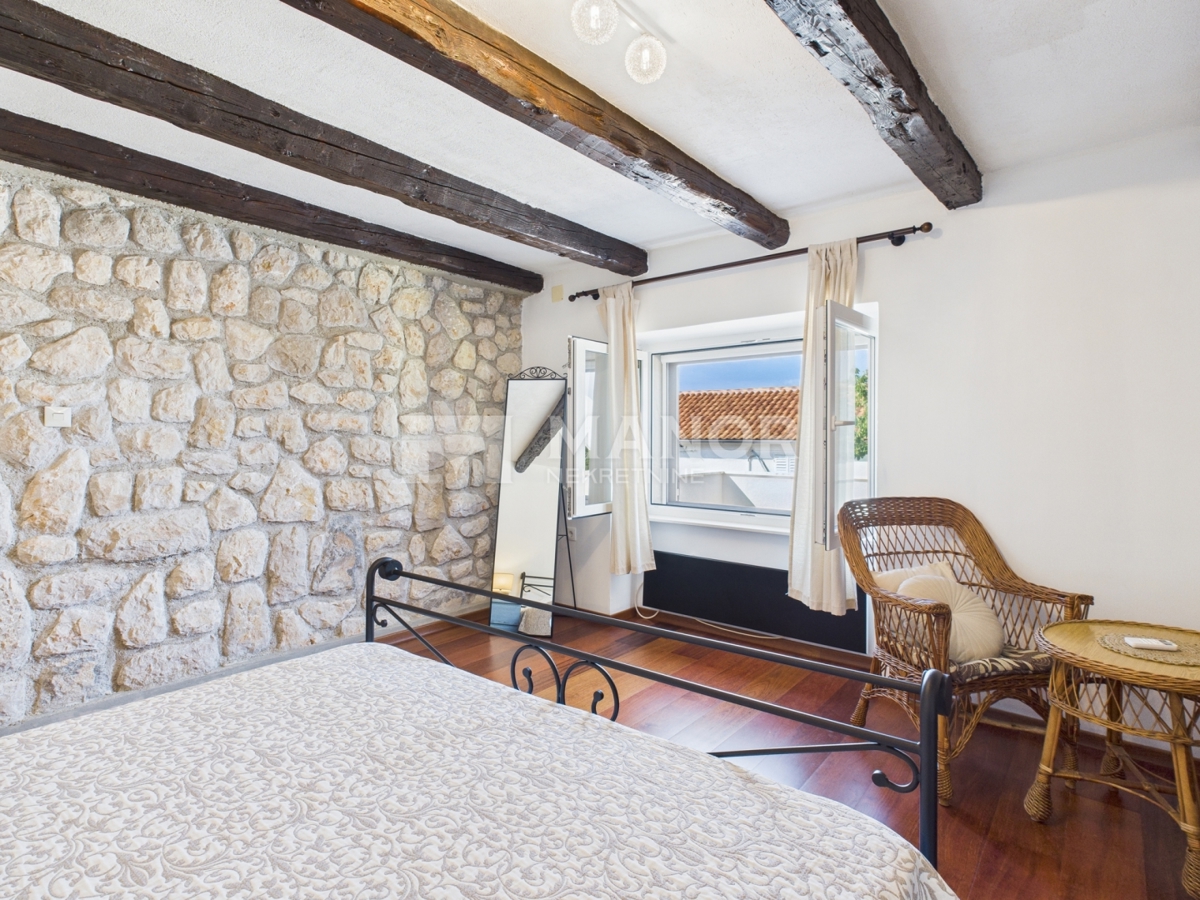 ISOLA DI KRK, KRAS – Bellissima casa in pietra ristrutturata