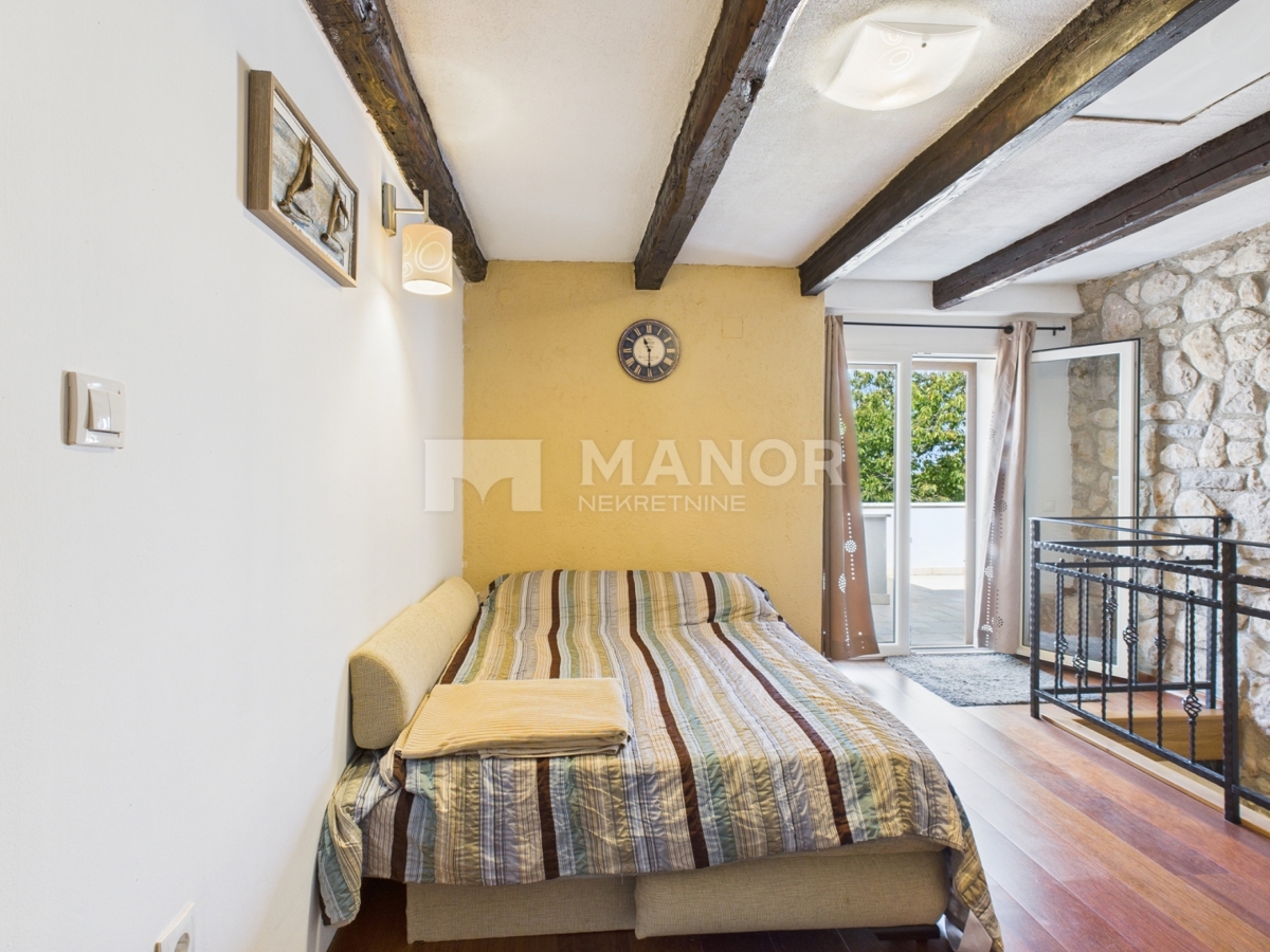 ISOLA DI KRK, KRAS – Bellissima casa in pietra ristrutturata