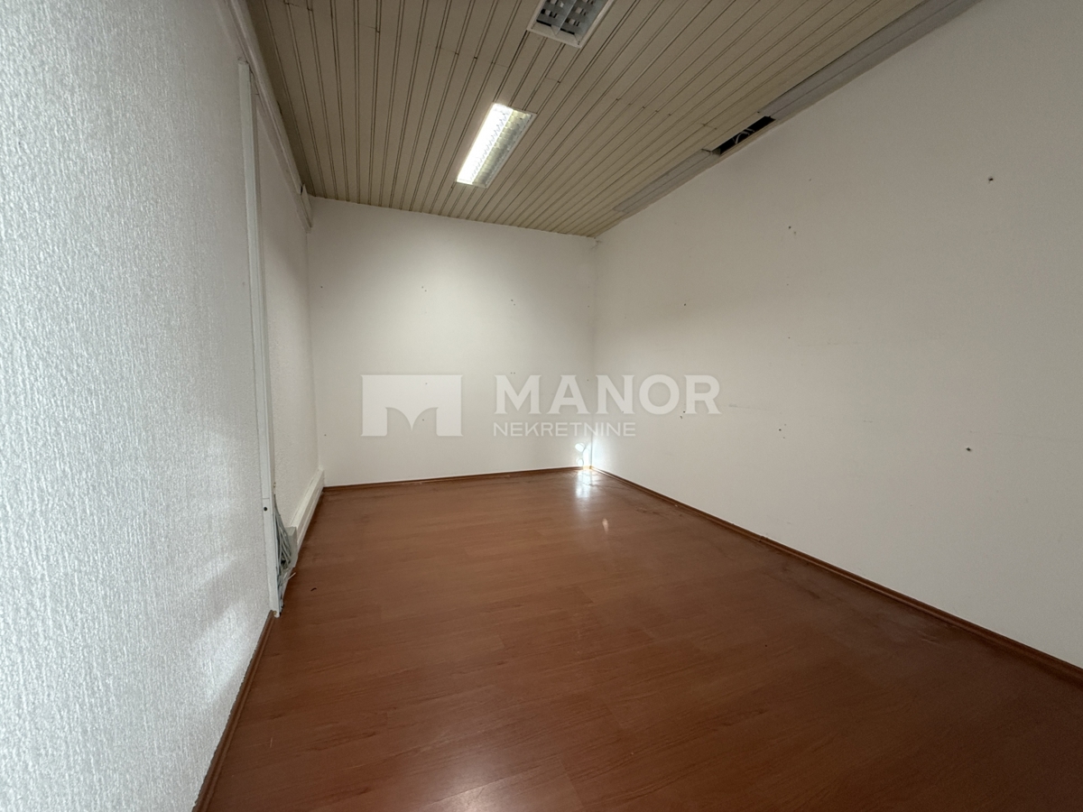 Commerciale Rastočine, Rijeka, 217m2