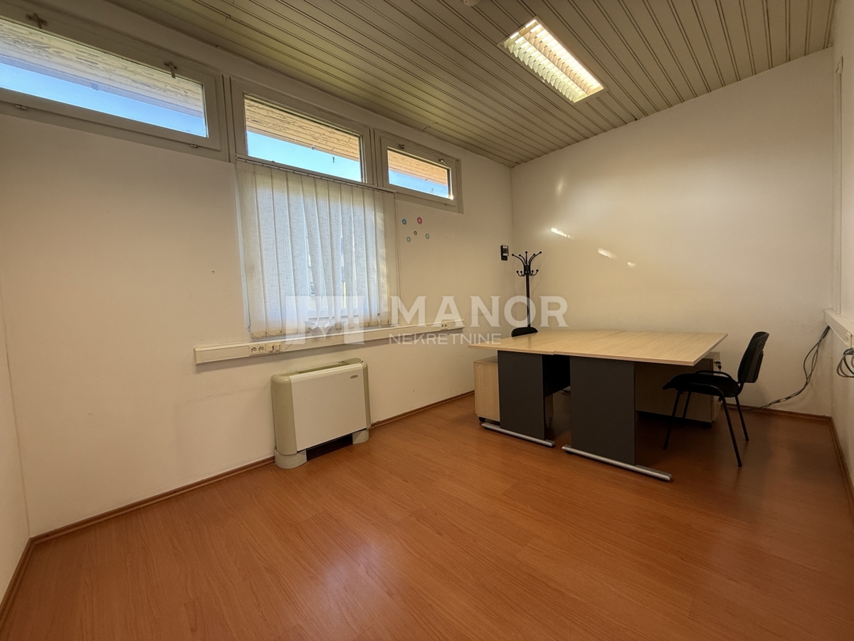 Commerciale Rastočine, Rijeka, 217m2