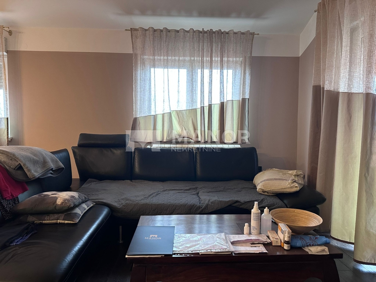 Appartamento Srdoči, Rijeka, 77m2