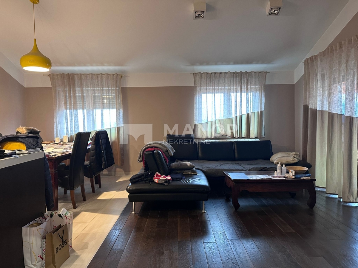 Appartamento Srdoči, Rijeka, 77m2