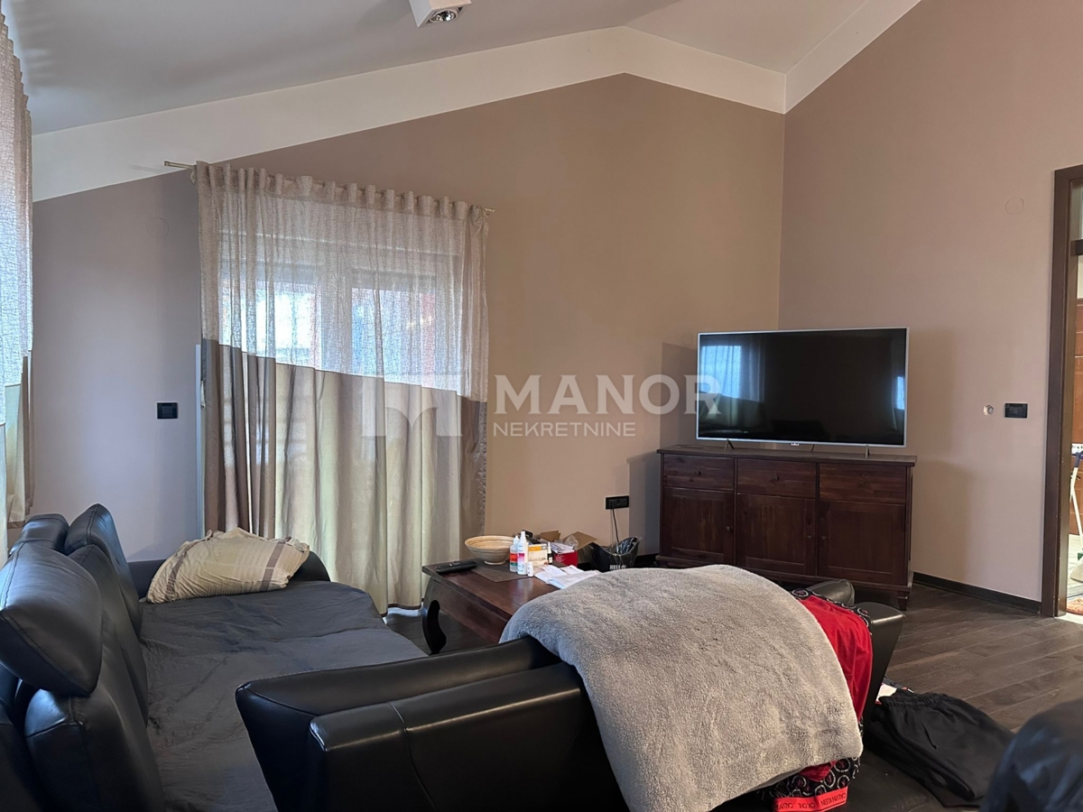 Appartamento Srdoči, Rijeka, 77m2