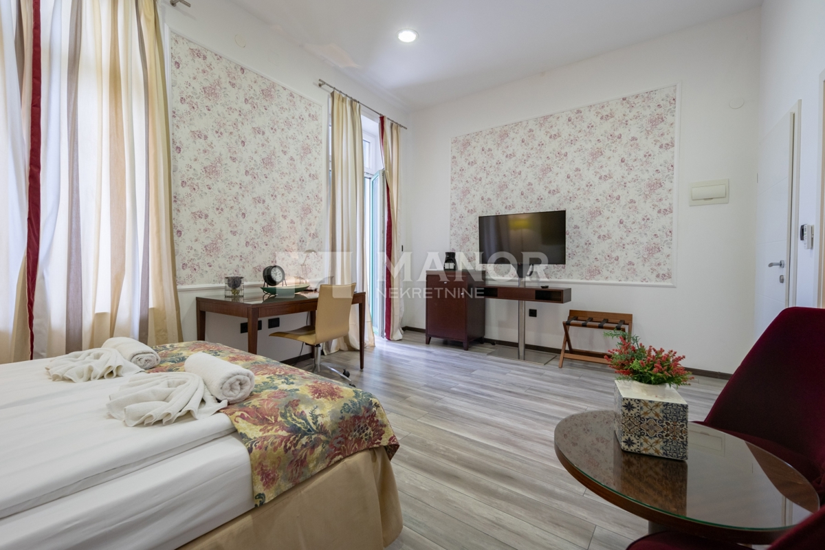 RIJEKA, SUŠAK – Opportunità d'investimento! Appartamento lussuosamente arredato con 5 monolocali – 144 m², vicino al centro, affitto turistico consolidato.