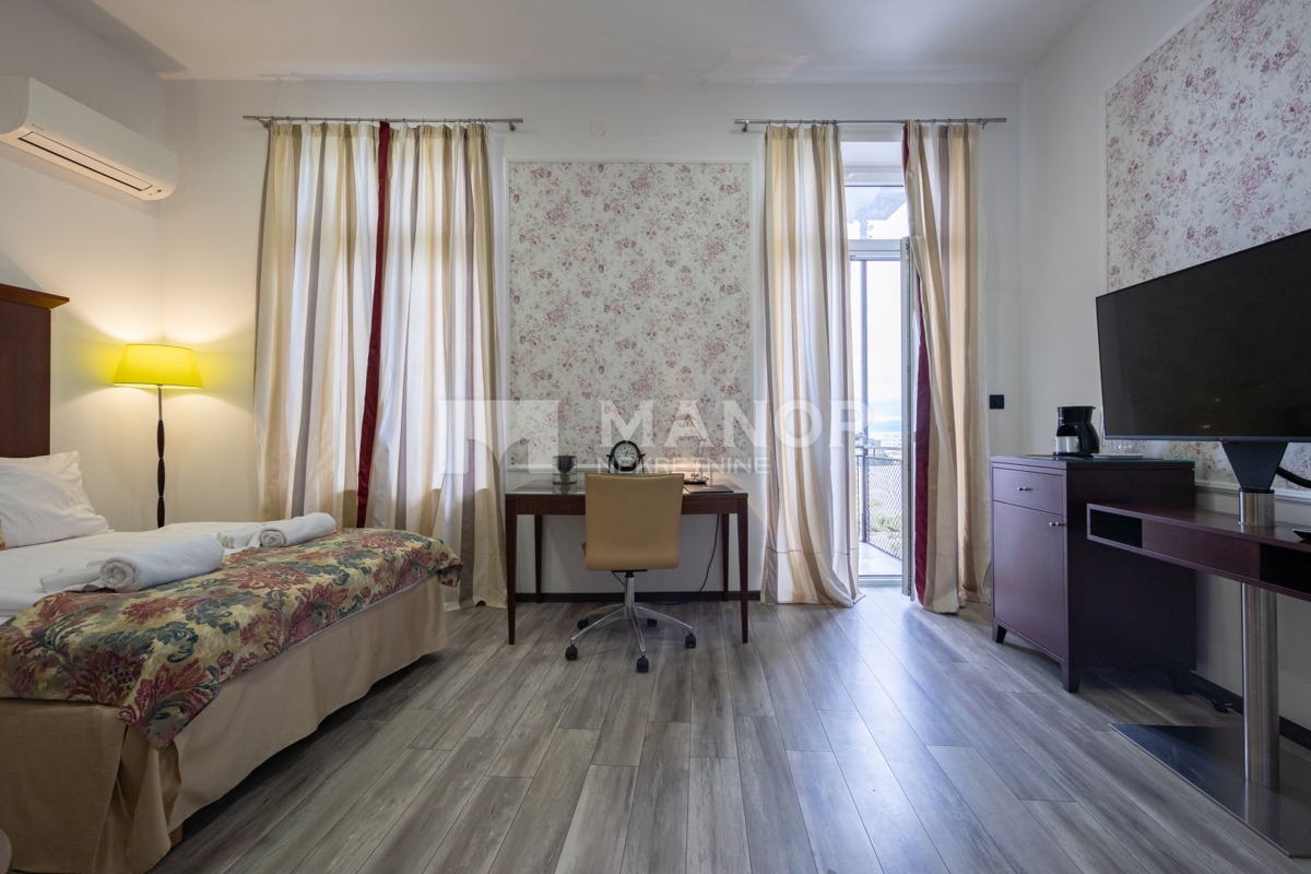 RIJEKA, SUŠAK – Opportunità d'investimento! Appartamento lussuosamente arredato con 5 monolocali – 144 m², vicino al centro, affitto turistico consolidato.