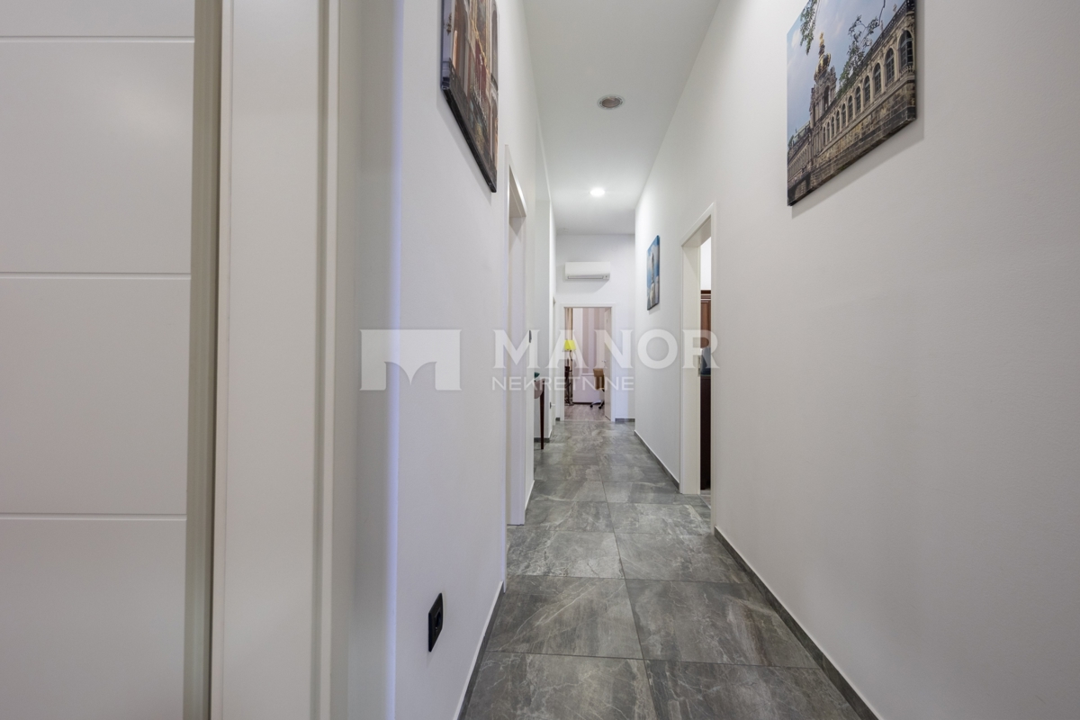 RIJEKA, SUŠAK – Opportunità d'investimento! Appartamento lussuosamente arredato con 5 monolocali – 144 m², vicino al centro, affitto turistico consolidato.