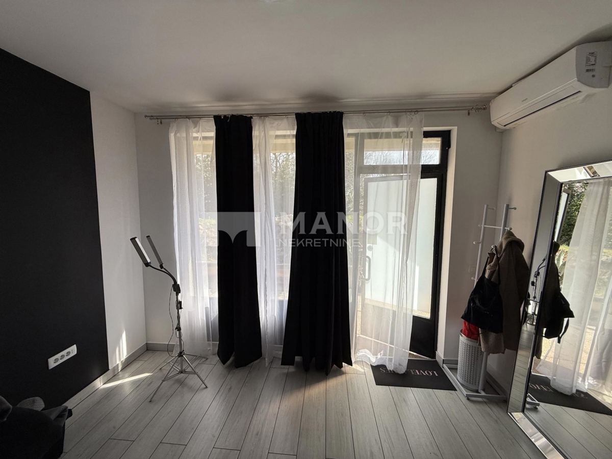 Commerciale Grbci, Rijeka, 20m2